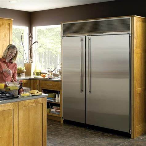 PICKING YOUR NEXT STEEL REFRIGERATOR, FACTORS TO CONSIDER
