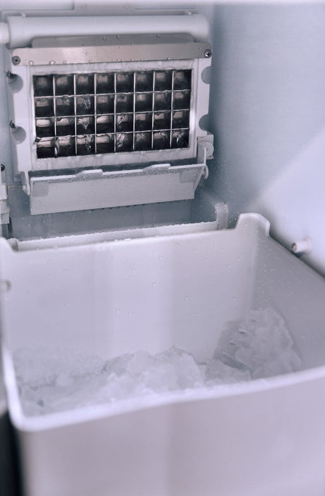Summerset Ice Maker Summerset - Built-in Kitchen Island 15" Ice Maker - 304 stainless steel